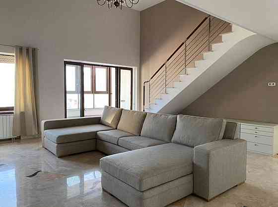 Продаж Квартира 4-кімнатна, 11/13 поверх на Володимира Івасюка просп. (Героїв Сталінграда), 6 Kiev