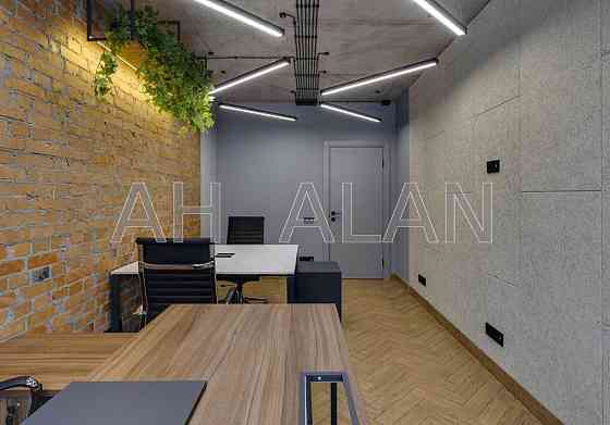 Оренда Будинок 4-кімнатний на Заболотного Академіка вул., 1А Київ