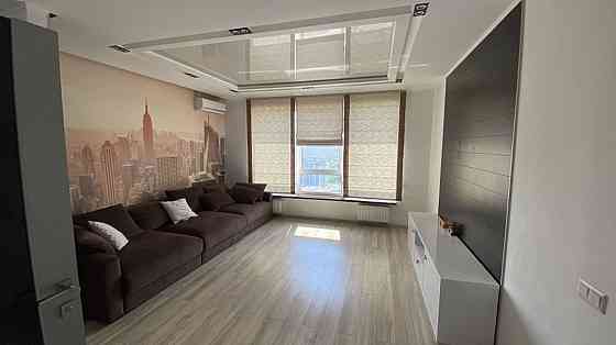 Оренда Квартира 2-кімнатна, 16/25 поверх на ул. Заречная, 1б Kiev