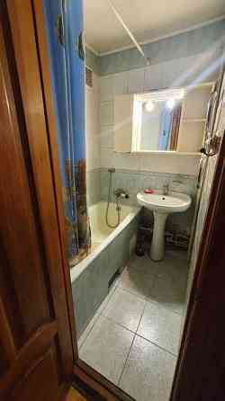 Оренда Квартира 3-кімнатна, 8/9 поверх на пр. Свободы, 28а Київ