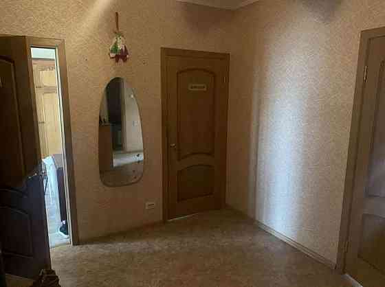 Оренда Квартира 3-кімнатна, 5/16 поверх на ул. Подгорная Київ