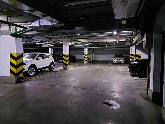 Продаж офісне приміщення на улица Евгения Коновальца (Щорса), д.44 приміщень - 1, поверх - 1/2 Київ