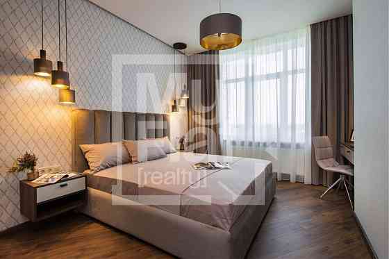 Оренда Квартира 3-кімнатна, 21/30 поверх на вул. Драгомирова Kiev