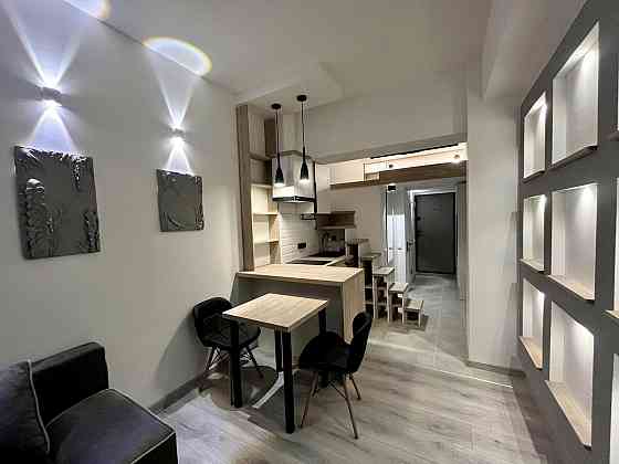 Оренда Квартира 1-кімнатна, 12/12 поверх на Нижній Вал, 27-29 Kiev