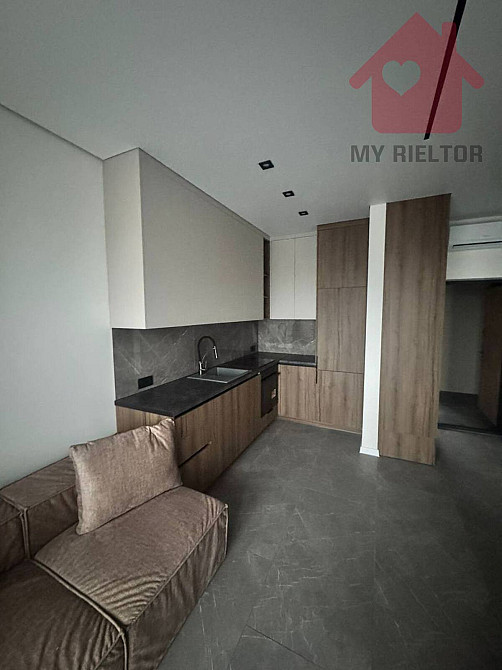 Продаж Квартира 1-кімнатна, 1/3 поверх на Волошкова  - фото 2