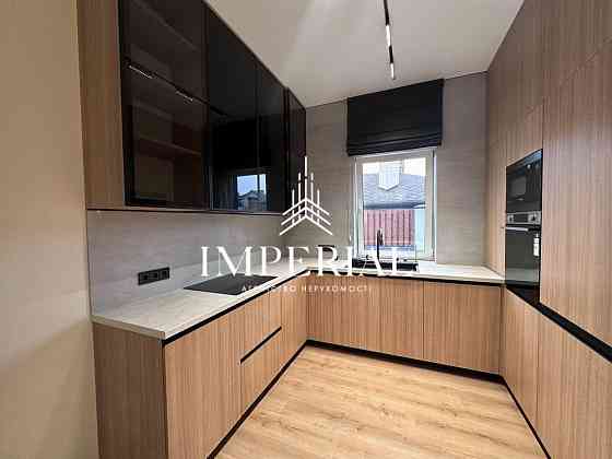 Продаж Будинок 4-кімнатний на вул. Лугова Київ