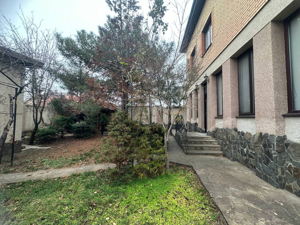 Продам дом два этажа  293 кв.м 5,5 соток Капитана Кузнецова Одеса - фото 1