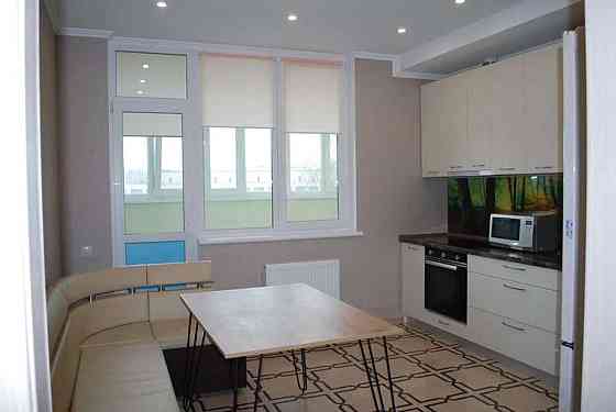 Оренда Квартира 1-кімнатна, 7/26 поверх на Харьковское шоссе Київ