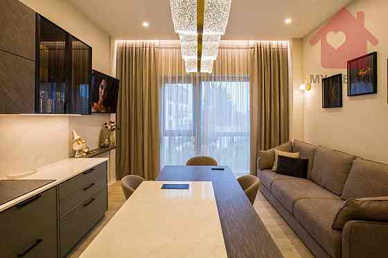 Продаж Квартира 3-кімнатна, 1/3 поверх на Собранецька Ужгород