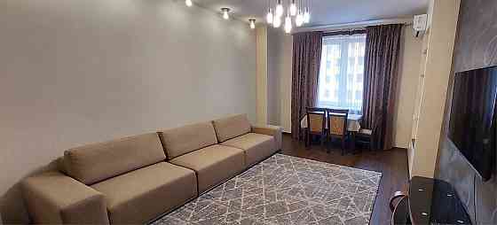 Продаж Квартира 3-кімнатна, 10/12 поверх на Дмитрівська вул., д. 75 Киев