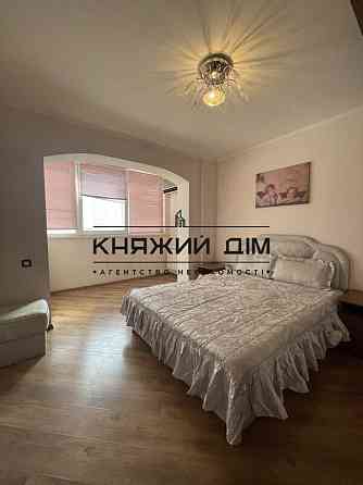 Оренда Квартира 2-кімнатна, 16/18 поверх на Вишняковская ул. Київ