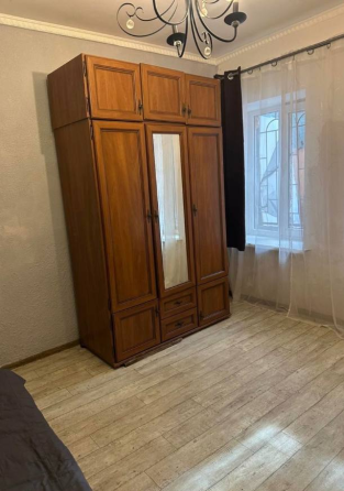 Продаж Квартира 2-кімнатна на ул. Черноморского казачества, 85 Одесса