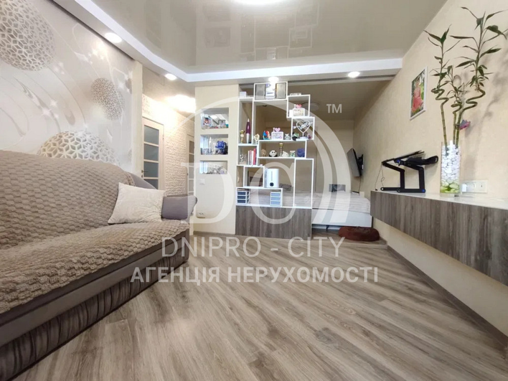 Продаж Квартира 1-кімнатна, 11/12 поверх на Тополь 2 ж/м Дніпро - фото 1