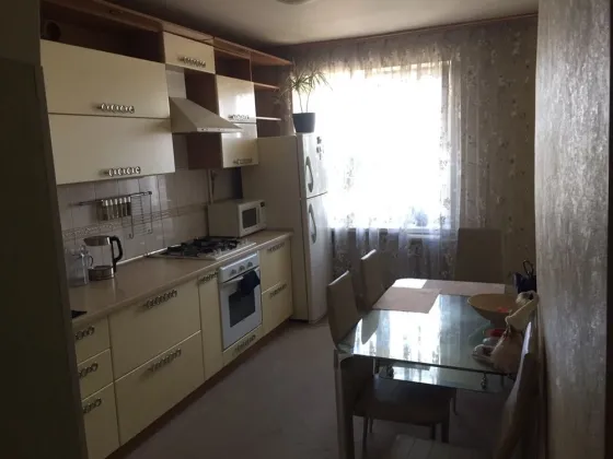 Продам. 3-к.кв. 8/9, Клинчик, вул.Крюкова Дніпро