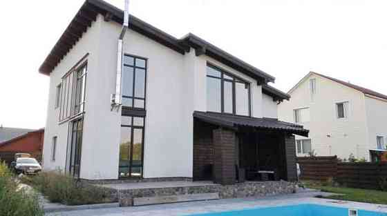 Продаж 2-поверховий Будинок  200 кв.м   