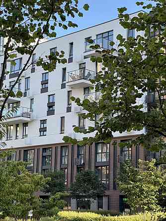 Продаж Квартира 2-кімнатна, 4/9 поверх на Салютна вул., д. 2 Киев