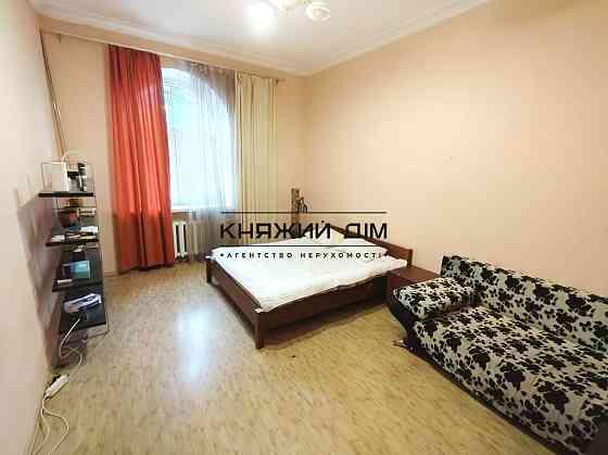 Оренда Квартира 1-кімнатна, 1/6 поверх на Владимирская ул. Київ