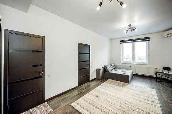 Продаж Квартира 1-кімнатна, 24/24 поверх на Глушкова Академіка вул., д. 9-Д Київ