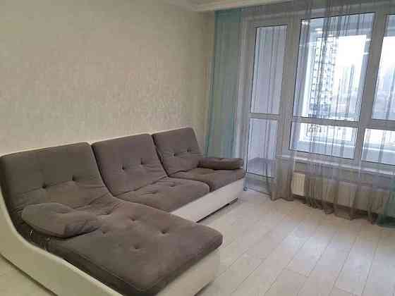 Оренда Квартира 2-кімнатна, 4/26 поверх на ул. Заречная, 3а Київ