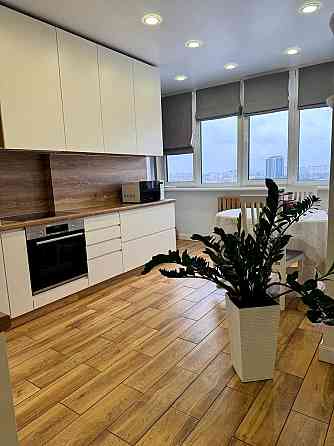 Продаж Квартира 2-кімнатна, 21/23 поверх на Генерала Шаповала вул., д. 20 Київ