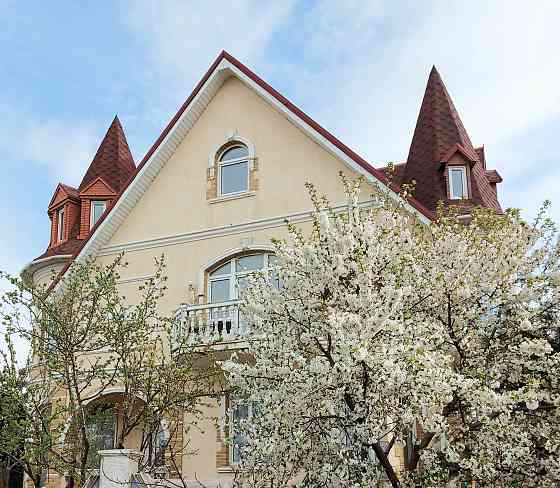 Вилла в первой линии у моря в элитном поселке Совиньон Limanka