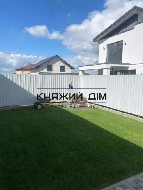 Продаж Таун хаузу С. Святопетрівське 80 м. 2 поверхрвий код 2211766  - фото 9