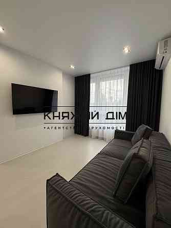 Оренда Квартира 1-кімнатна, 7/25 поверх на Васильковская ул. Kiev