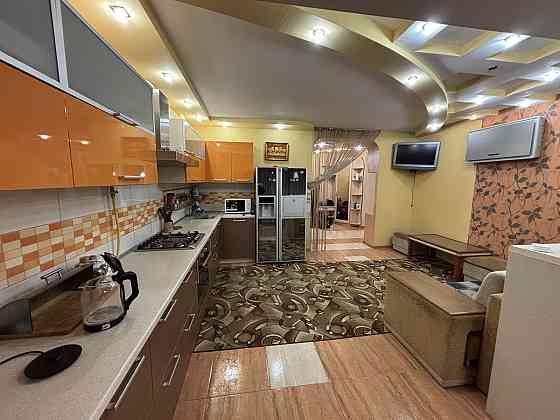 Оренда Квартира 3-кімнатна, 4/9 поверх на Витвицького Ivano-Frankivs'k