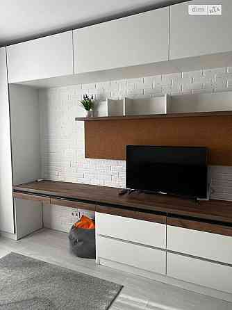 Оренда Квартира 1-кімнатна, 6/24 поверх на вул. Васильківська, 100А Київ