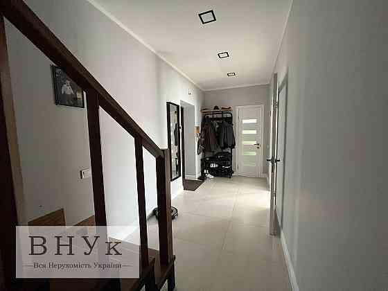 Продаж Квартира 4-кімнатна, 4/5 поверх на вул. Лисенка М. Ternopil'