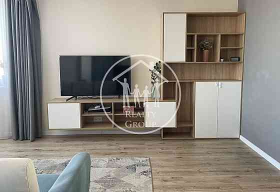 Оренда Квартира 2-кімнатна, 10/10 поверх на Демнянська вул., 30 L'viv