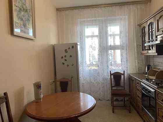 Оренда Квартира 3-кімнатна, 10/16 поверх Київ