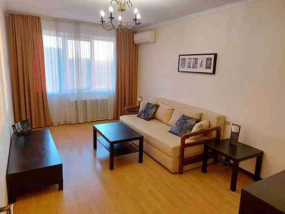 Оренда Квартира 1-кімнатна, 23/25 поверх на Оболонский пр. Киев