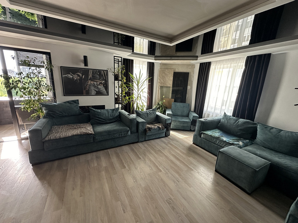 Продаж Квартира 4-кімнатна, 7/8 поверх на вул. Рєпіна Ternopil' - photo 1