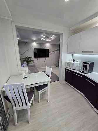 3-кімнатна, Академіка Заболотного вул., 12, Голосіївський Kiev