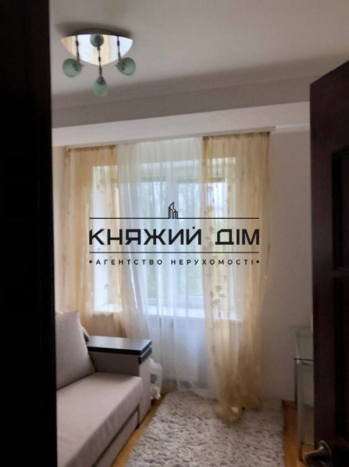 Продаж роздільної 4-х к.кв. м. Чернігівська. № 21134773 Київ - фото 2