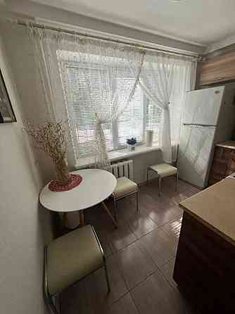 Оренда Квартира 2-кімнатна, 1/5 поверх на вул. Івана Микитенко, 25 Kiev