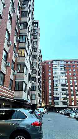 Продаж Квартира 2-кімнатна, 2/12 поверх на Володимирівська, 1 Слобожанське