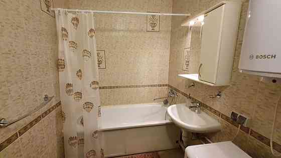 Оренда Квартира 2-кімнатна, 25/25 поверх на ул. Анны Ахматовой, 24 Kiev