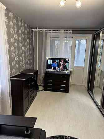 Оренда Квартира 1-кімнатна, 4/5 поверх на Будівельників, 26/8 Київ