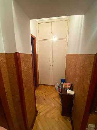 Продаж Квартира 4-кімнатна, 1/10 поверх на вул. Коновальця Євгена L'viv