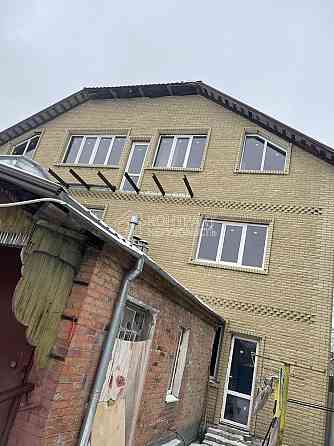 Продаж Будинок 8-кімнатний на вул. Турбогенераторна Харків