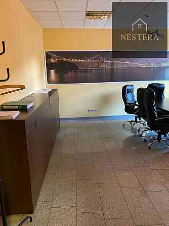 Оренда офісне приміщення на Жупанатська пл., 1 приміщень - 8, поверх - 2/7 Ужгород