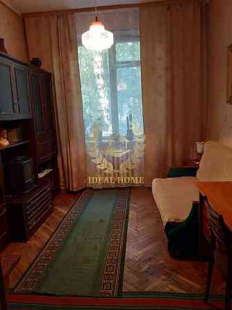 Продаж Квартира 3-кімнатна, 1/5 поверх на Кривоноса Максима ул., 1/5 Київ