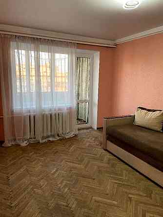 Оренда Квартира 1-кімнатна, 9/9 поверх на вул. Малютенка, 11Б Київ