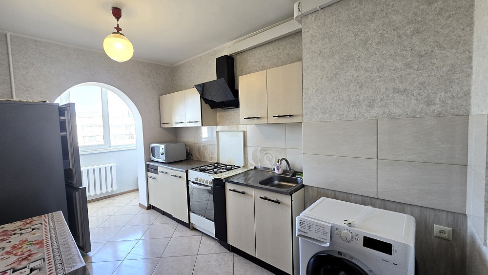 Продаж Квартира 3-кімнатна, 10/10 поверх на Архитекторская ул. Одеса - фото 1