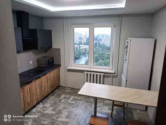 Оренда Квартира 3-кімнатна, 20/25 поверх на вул. Анни Ахматової, 26 Київ