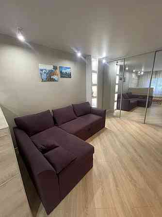 Оренда Квартира 1-кімнатна, 1/9 поверх на просп. Бажана, 5е Kiev