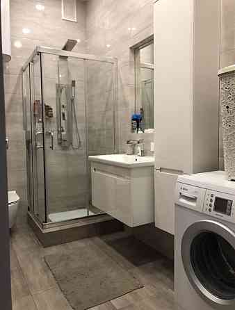 Продам 2-х поверхову квартиру на Райдужному Одеса