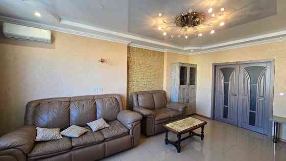 Продаж Квартира 2-кімнатна, 6/25 поверх на Героїв полку «Азов» вул., д. 8 Kiev